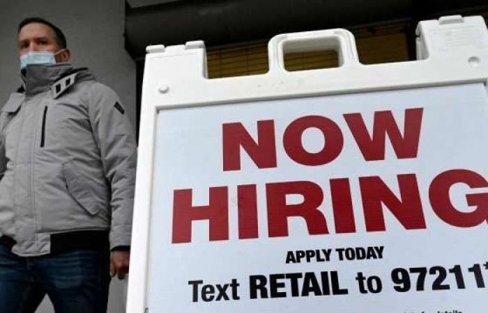 Job vacancies in the United States unexpectedly increased in September